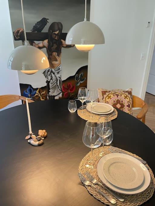 Nyrenoveret Charmerende Lejlighed I Odense C! 아파트 외부 사진