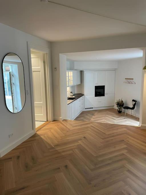 Nyrenoveret Charmerende Lejlighed I Odense C! 아파트 외부 사진